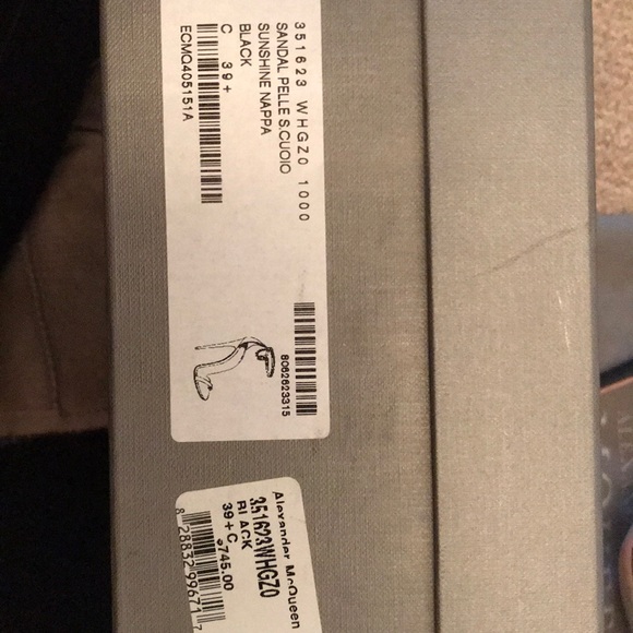 Alexander McQueen 39 1/2 9.5 - Picture 8 of 8